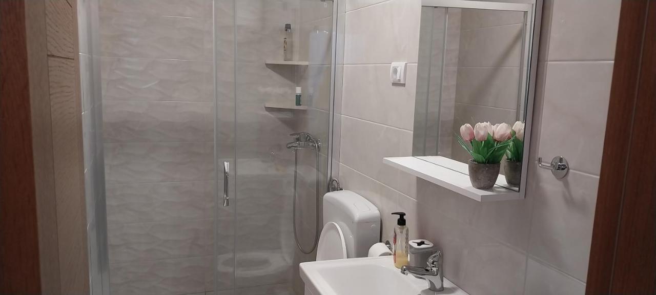 Bojan Apartment Игало Екстериор снимка