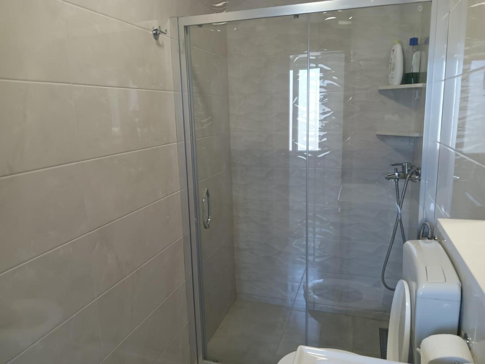 Bojan Apartment Игало Екстериор снимка